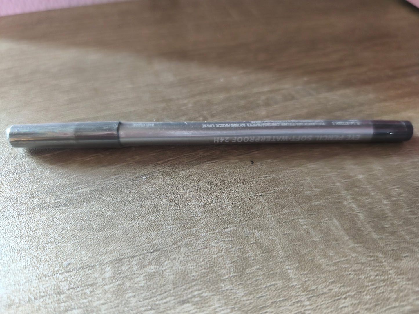 Crayon pour les yeux argent