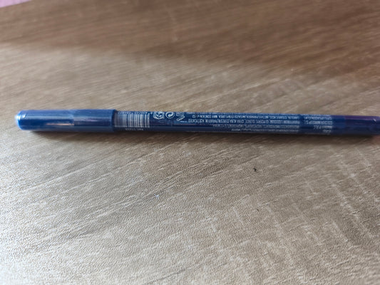 Crayon pour les yeux bleu