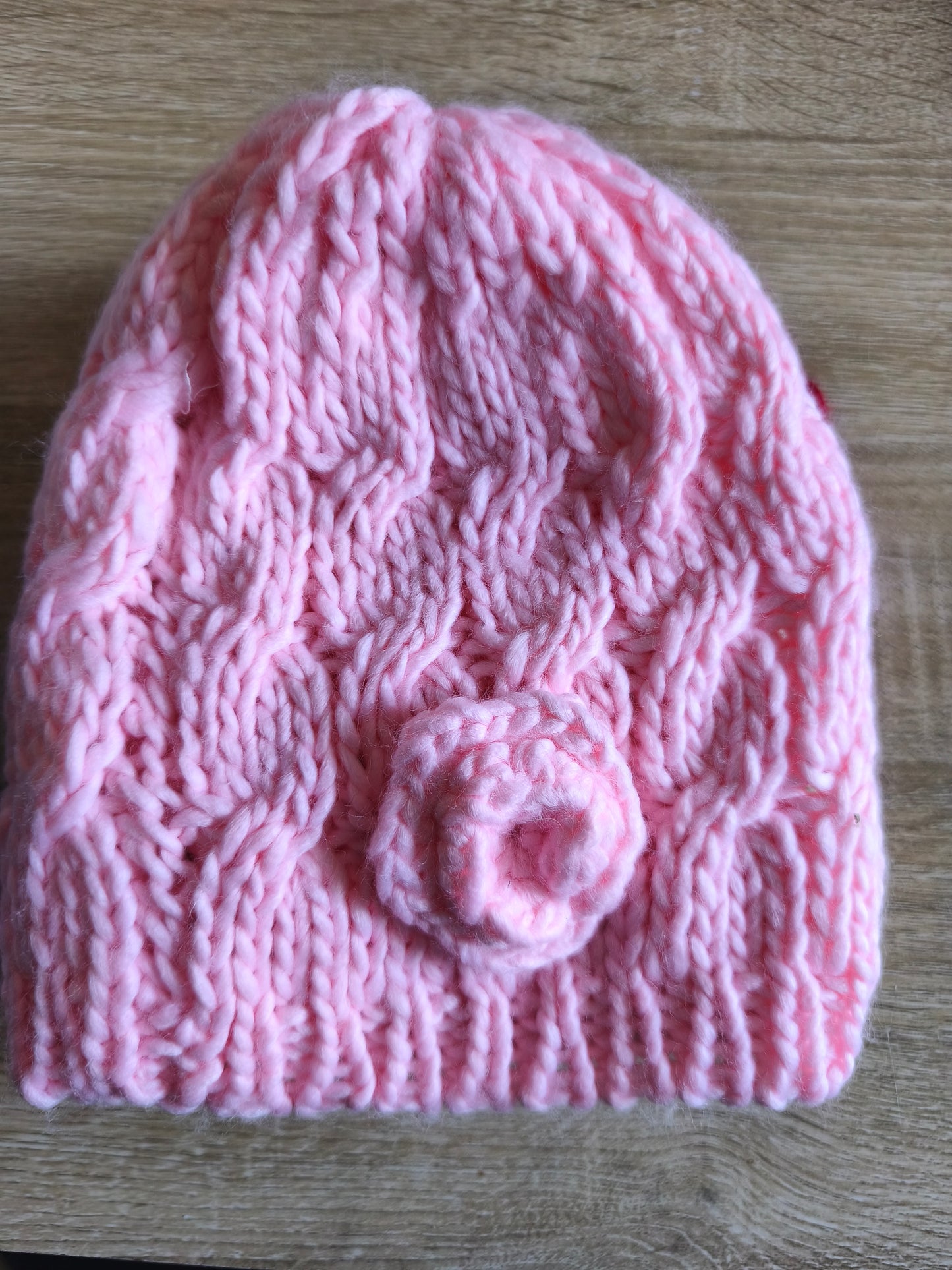 Bonnets avec petite fleur